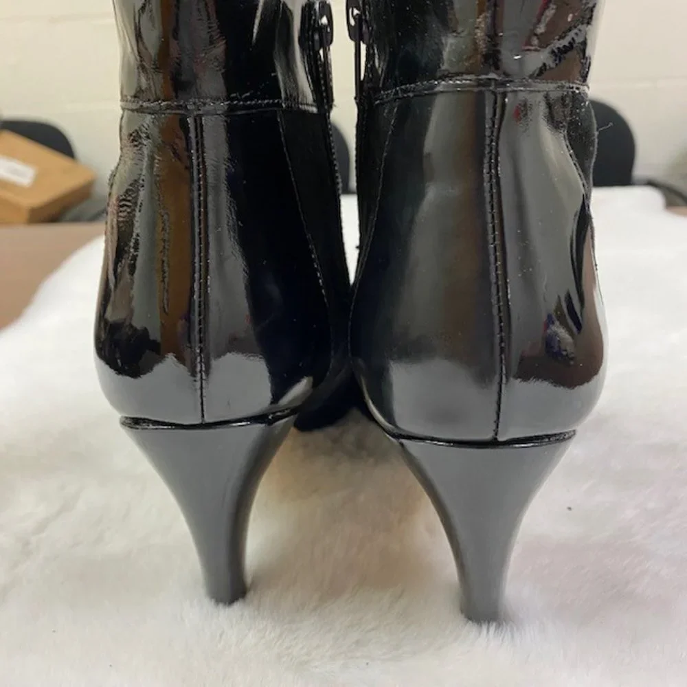 Franco Sarto‎ LAUGH Bootie Suede & Patent Leather Heels, size 8.5